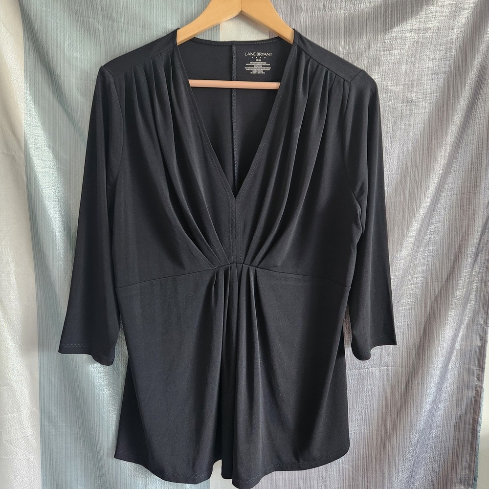 Lane Bryant Black Empire Waist Pleated‎ 
V-Neck 3/4 Sleeve Top Plus Size 14/16